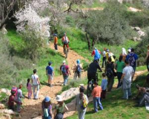 112568-trip.jpg טיול פסח עם החברה להגנת הטבע