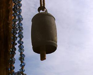 124502-44354-bell.jpg שלגיה ושבעת הפעמונאים