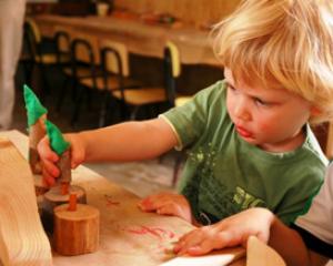 128466-_nagar.jpg לילות לבנים בנמל עין גב על הכנרת