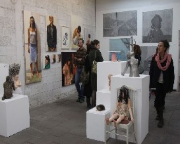 2117-Fresh-paint.JPG צבע טרי – היריד לאמנות עכשווית