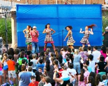 2550-Festival-in-Kfar-Yona.JPG פסטיבל בכפר יונה - אירועי סוכות 2012