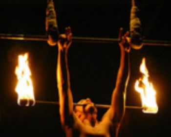 3203-FIRE-CIRCUS.jpg קרקס ריאקשן - זמן קרקס