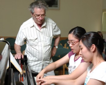 327300-PianoMaster.jpg קונצרטים פתוחים לקהל בשדה בוקר