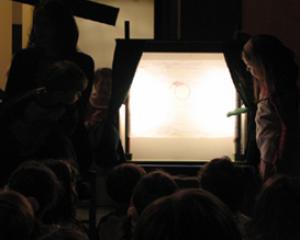 34194-story.jpg שעת סיפור עם ישראל והגיטרה