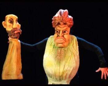 357239-don-pedro-yossi-tzvker.JPG תיאטרון הבובות של דון פרדו