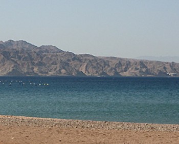 358320-eilatnorthbeach.jpg פסטיבל בומבמלה 2011 - אירועי פסח 2011 באילת