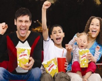 358827-Untitled.jpg קיץ של סרטים בחווה בתל אביב