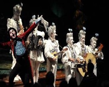 359966-ALEGRIA.JPG מופע אלגריה