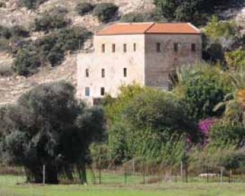 361989-house.jpg טחנת הנזירים שנבנתה בימי העותמאנים