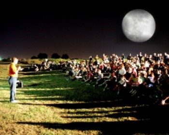 363138-MOON.jpg פעילויות לילדים בחינם בחופש בהוד השרון