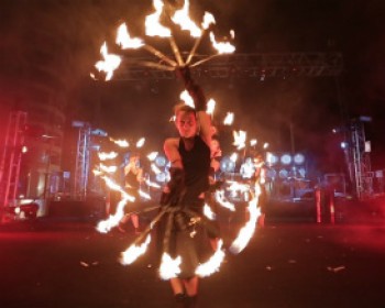 363846-FIROMANIA.jpg אירועי חנוכה לילדים בחינם בשכונות ירושלים