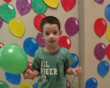 365936-BALOON.jpg מעשה בחמישה בלונים - שבת סיפור לילדים במוזיאון הפתוח בעומר