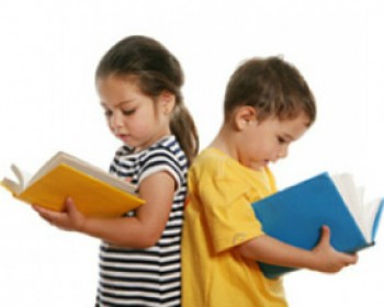 366373-books.jpg שעת סיפור לילדים במודיעין