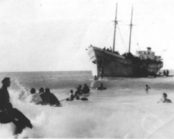 387-atlit.jpg יום העצמאות במחנה המעפילים בעתלית