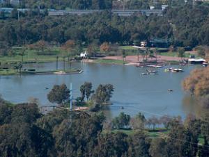 53544-parkhayarkon.jpg מסיבת העצמאות של ארקדי גאידמק