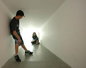 57865-bigandsmall.jpg עולם קטן עולם גדול