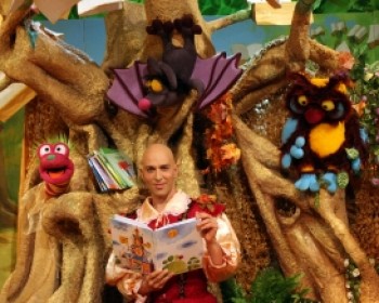 604-tell-me-a-story.jpg פסטיבל תיאטרון קיץ לילדים בבית יד לבנים תל אביב