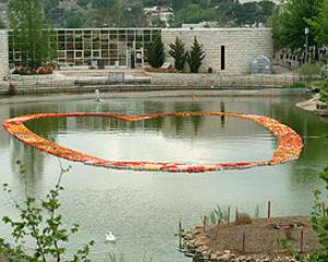 68144-botanicgarden-jerusalem.jpg סוכות בגן הבוטני של ירושלים