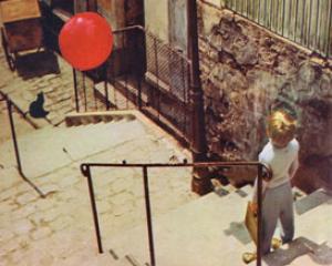 הבלון האדום