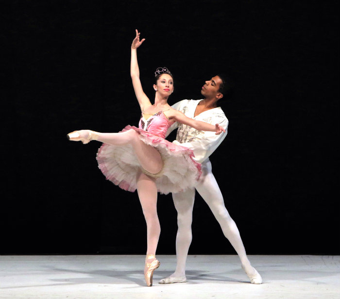 בלט נס ציונה. צילום: אורן מנצורה