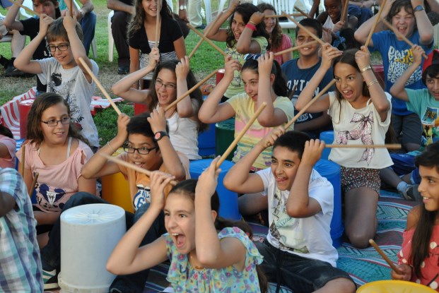 סדנאות לילדים בפסטיבל מפה ומצה בחינם. צילום רדי רובינשטיין