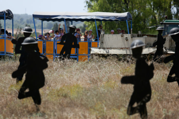 אתר שחזור הקרב. צילום: גלעד קוולרציק