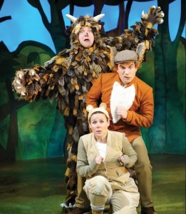 תמונות מתוך ההצגה של Tall Stories.