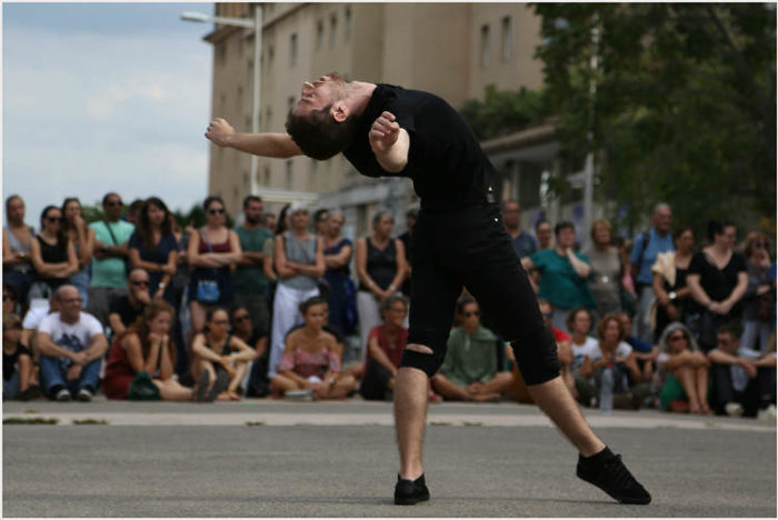 אוהבים אמנות עושים אמנות