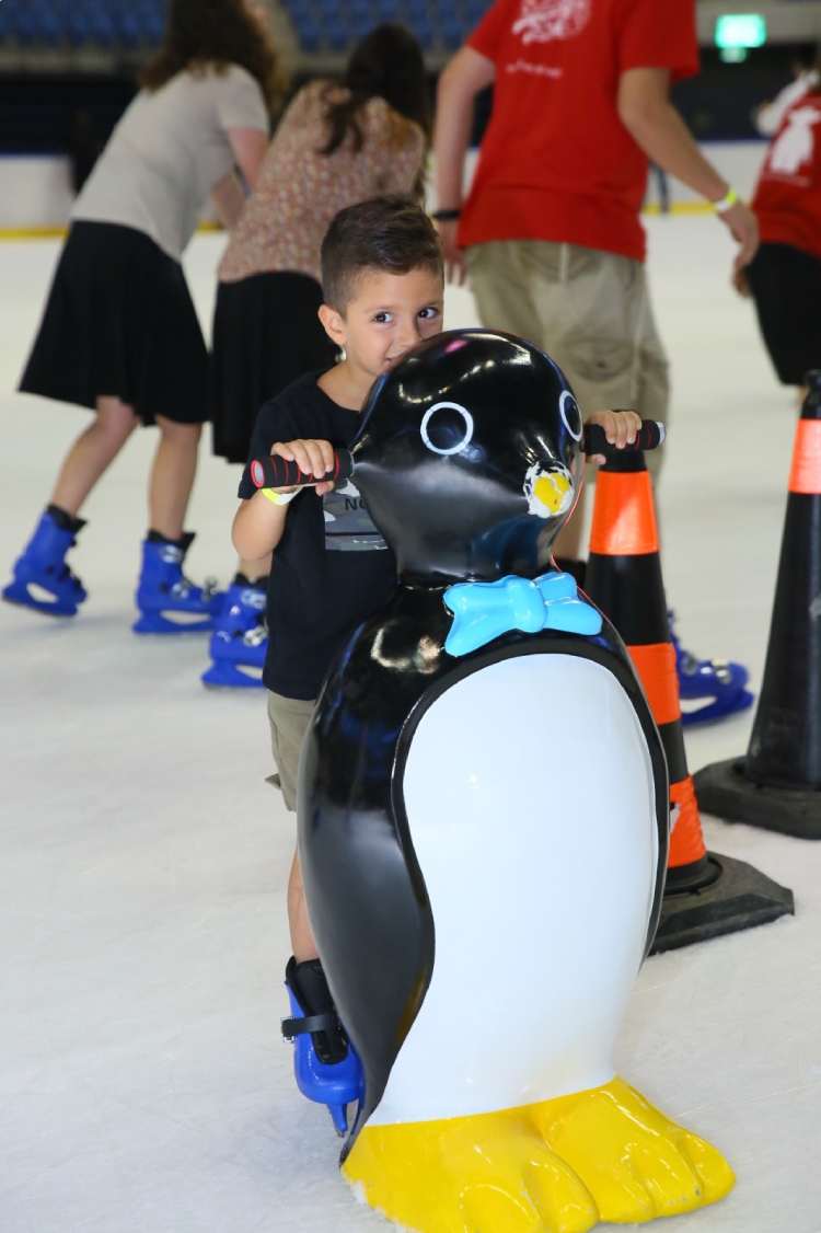 החלקה על הקרח קופונים 1+1, החלקה על הקרח בירושלים