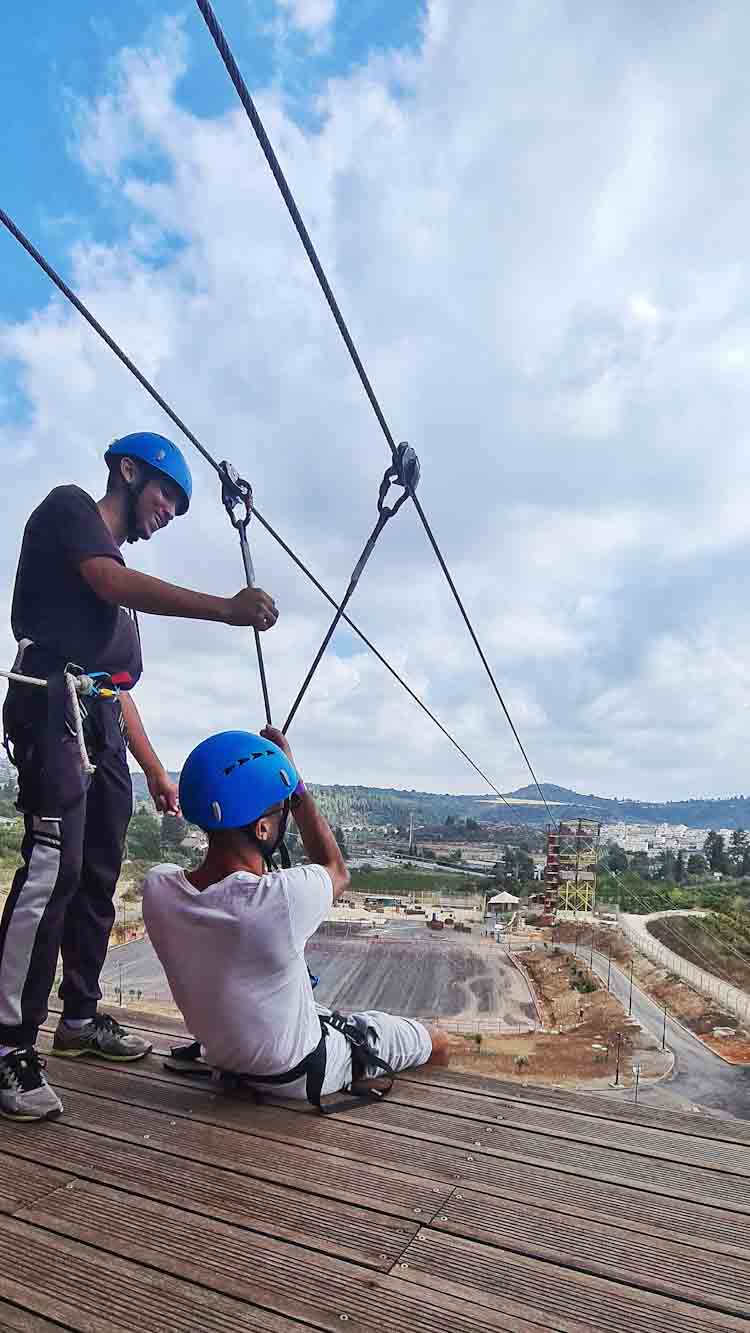 גננה פארק קרית יערים, גננה פארק אבו גוש