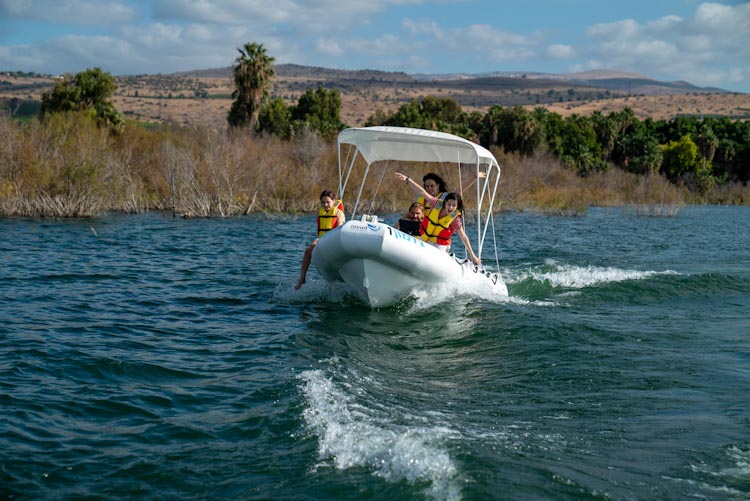 השכרת סירות בכנרת, חווימה