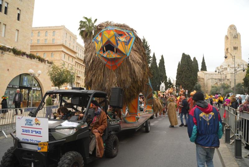 העדלאידע של פורים בירושלים
