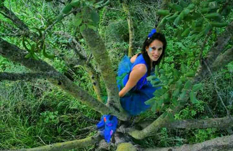 יסמין לי, הפעלה ליום הולדת