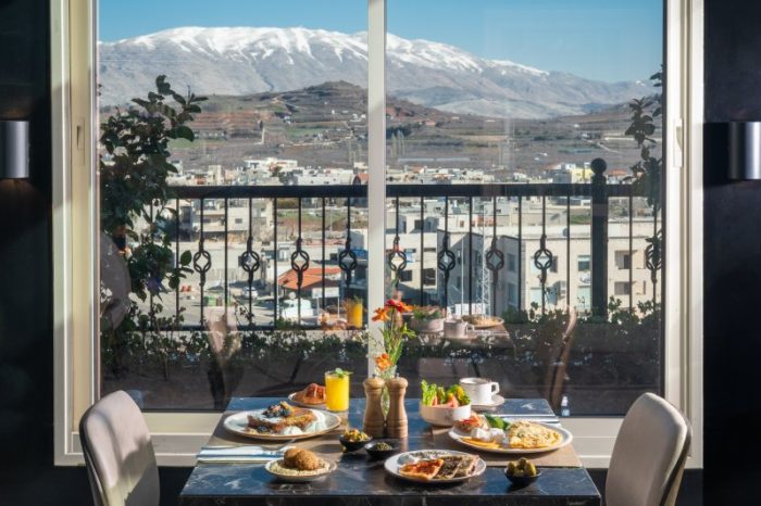 ארוחת הבוקר מול החרמון, מלון אוקס מסעדה