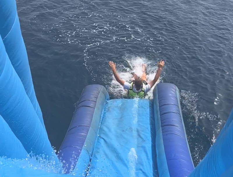 מגלשת מים באילת, ספורט ימי באילת 