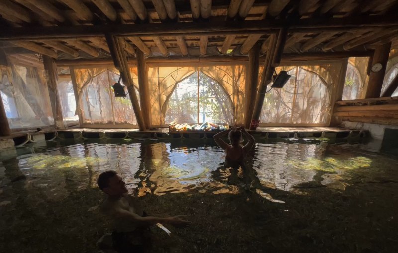 סתלבט על המים