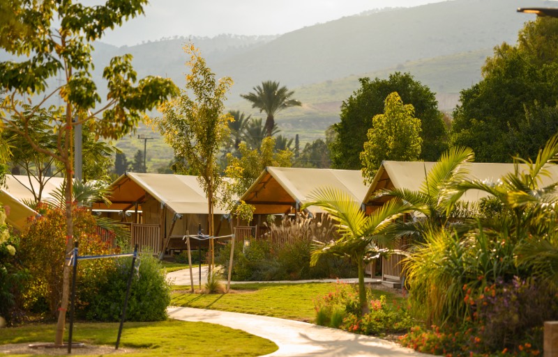 גלאמפינג לילה ניר דוד