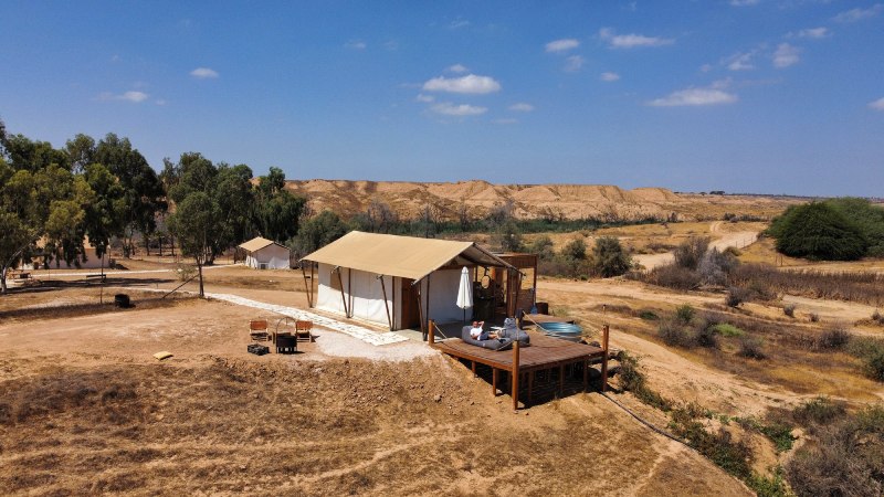 גלאמפינג נור עין הבשור, GLAMPING NOOR