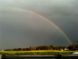טיולים עם ילדים - מחפשים קשת בענן
