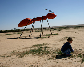 דרך הפסלים בחצרים