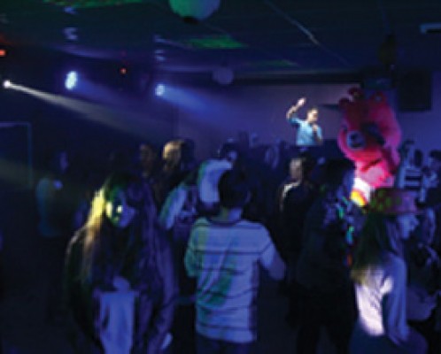 מקום לבר מצווה, מועדון לבר מצווה