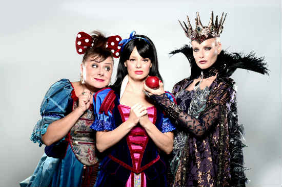 שלגיה והצייד, מופעי חנוכה לילדים, אטרקציות לילדים