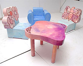 סדנאות לעיצוב רהיטי קרטון של אנג'לה בן אליעזר להורים וילדים